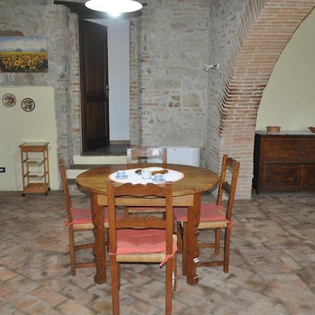 Farm Stay Il Carro Del Colle Collevalenza Exterior foto