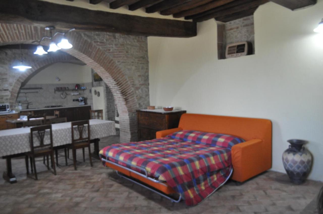 Farm Stay Il Carro Del Colle Collevalenza Exterior foto